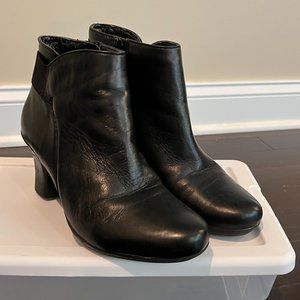 Naturalizer Black Booties